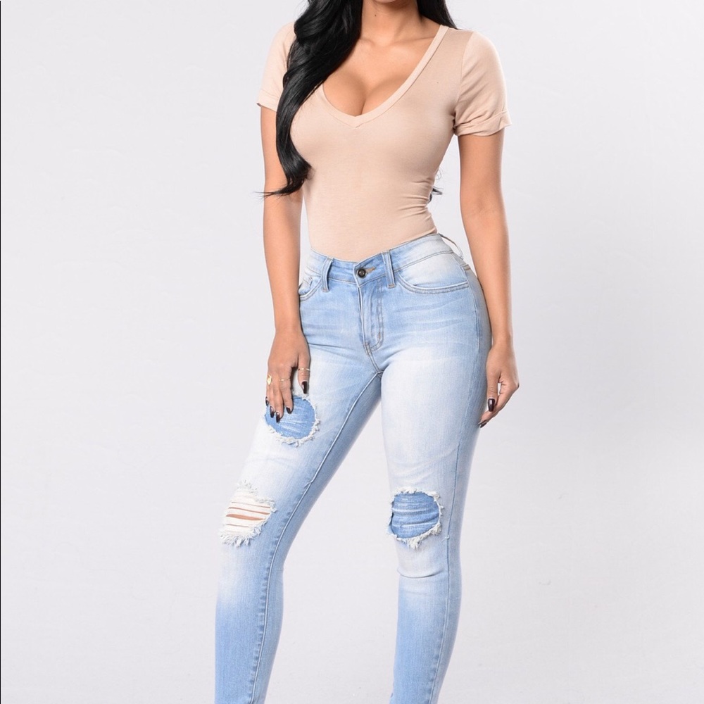 Fashion nova distressed jeans size 7 - Picture 1 of 13